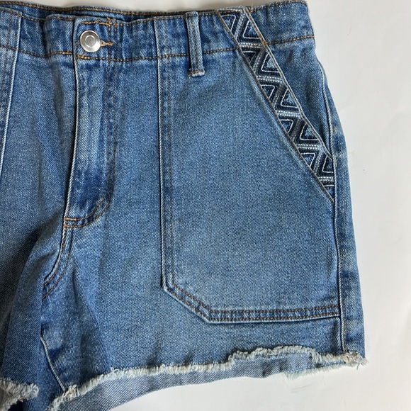 Knox Rose denim shorts - Picture 3 of 8